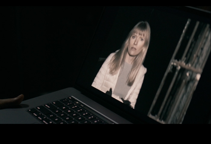 Terror em Shelby Oaks: dos sketches no YouTube ao suspense inquietante